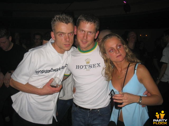 foto Back2school, 11 april 2004, Tropicana