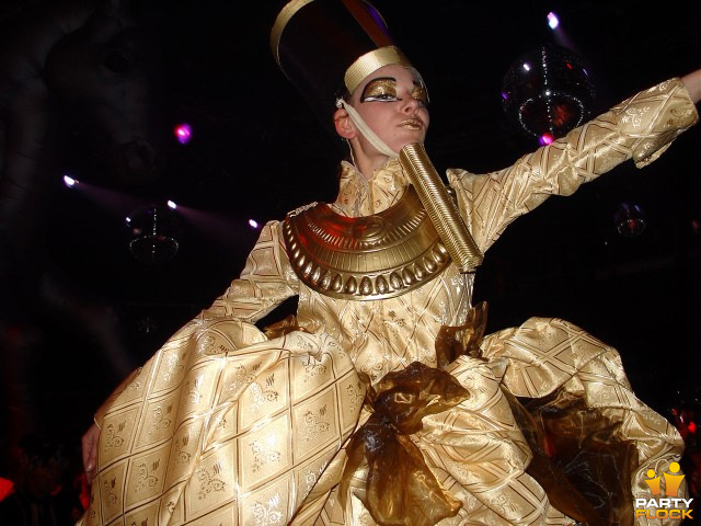 Foto's Dresscode Fantasy World, 11 april 2004, Kingdom the Venue, Amsterdam
