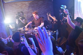 Hardwell On Air 300 foto