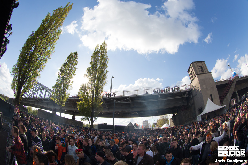 foto Beat the Bridge, 27 april 2017, John Frostbrug