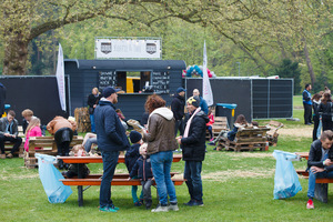 foto Bevrijdingsdag Enschede, 5 mei 2017, Universiteit Twente, Enschede #916590