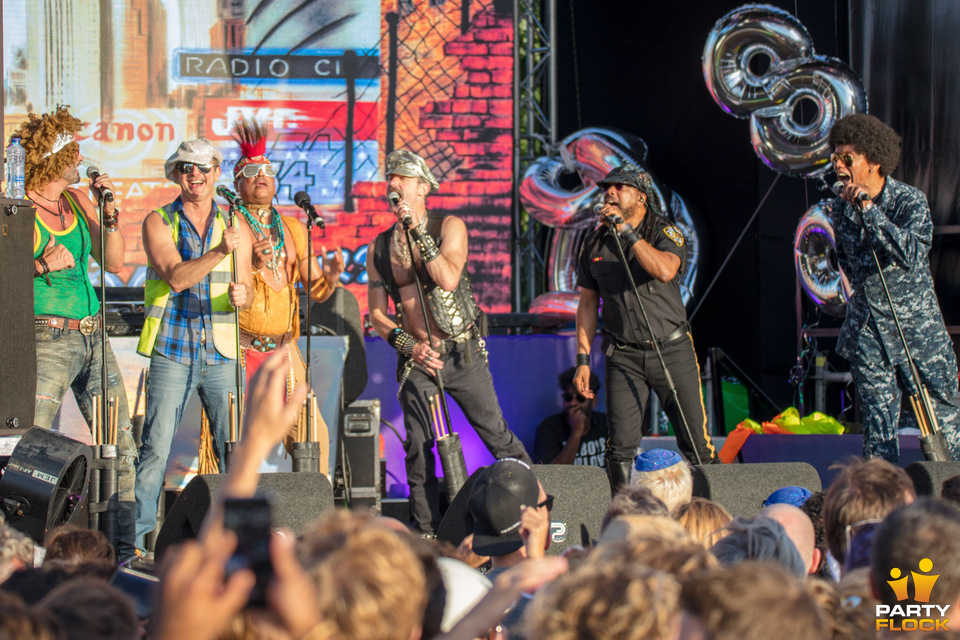 foto Milkshake festival, 30 juli 2017, Westerpark, met Village People