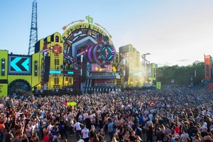 foto Decibel outdoor, 19 augustus 2017, Beekse Bergen, Hilvarenbeek #924461