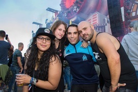 Decibel outdoor foto
