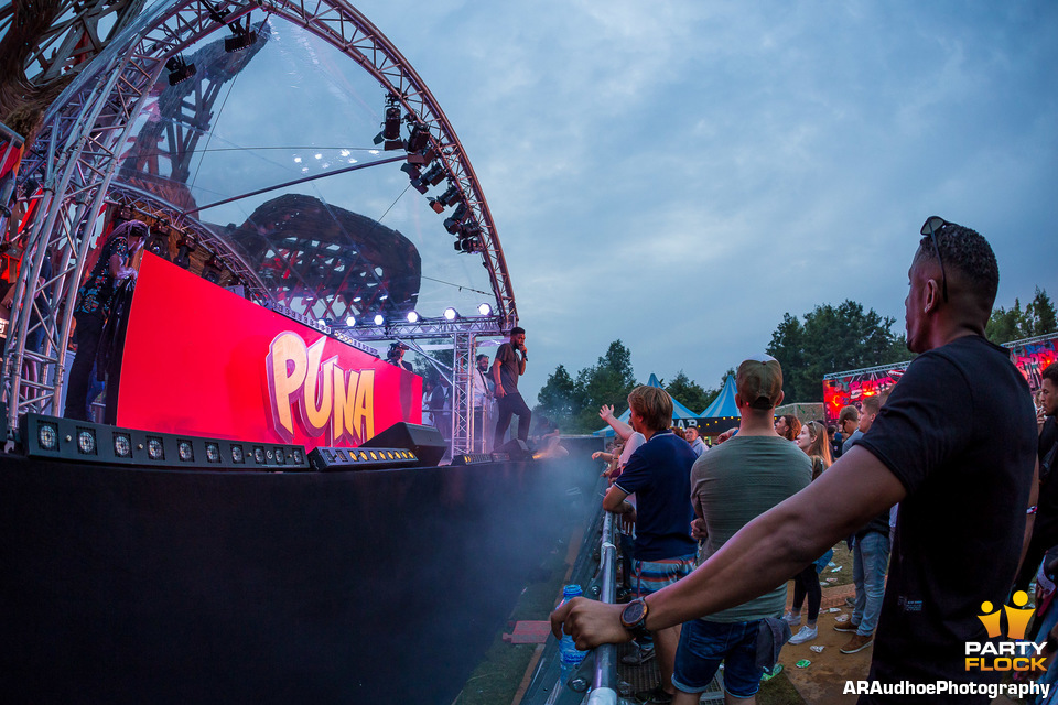 foto Mysteryland, 26 augustus 2017, Voormalig Floriadeterrein, met Zwart Licht