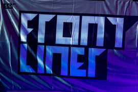 Frontliner Neon Showcase foto