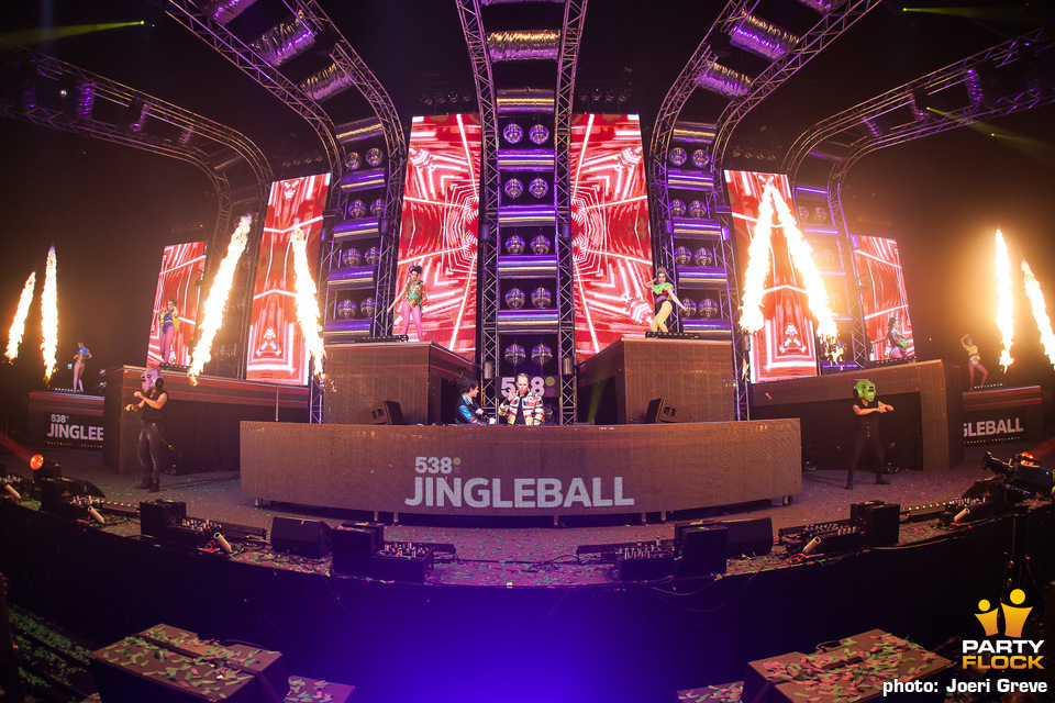 foto 538Jingleball, 16 december 2017, Ziggo Dome, met Daniël Lippens, Ivo van Breukelen