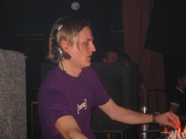 foto Dutch DJ Event Praag, 30 maart 2002, Centrum Praag, Praag #9339