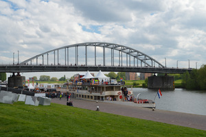 foto Beat the Bridge, 27 april 2018, John Frostbrug, Arnhem #936492