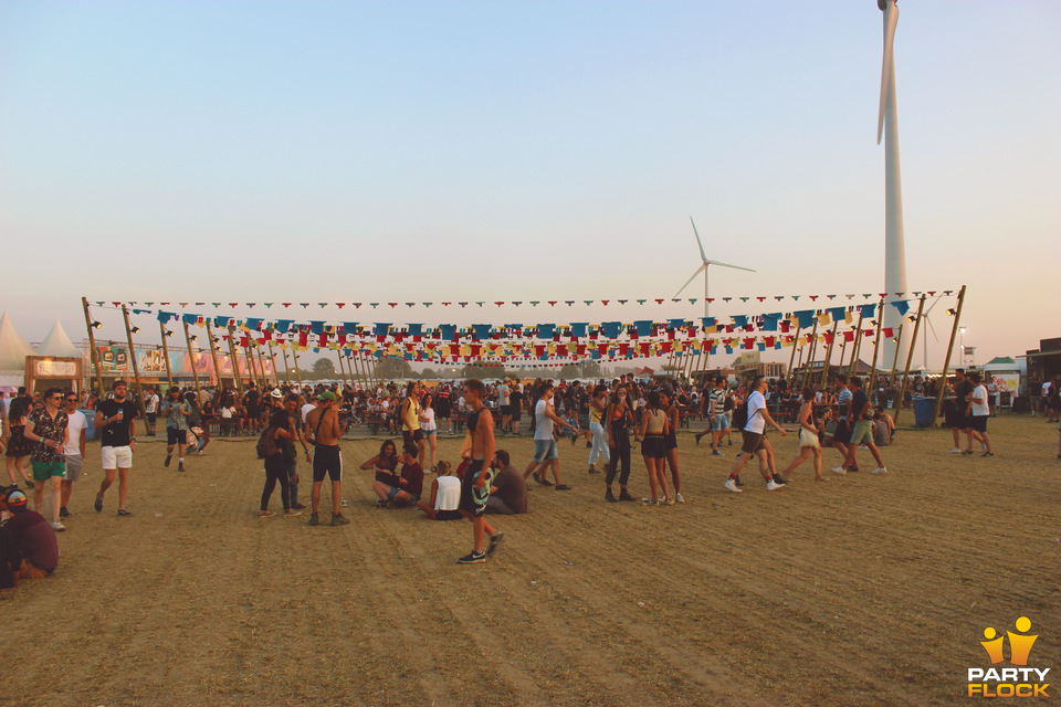 foto Dour Festival, 14 juli 2018, Festivalterrein