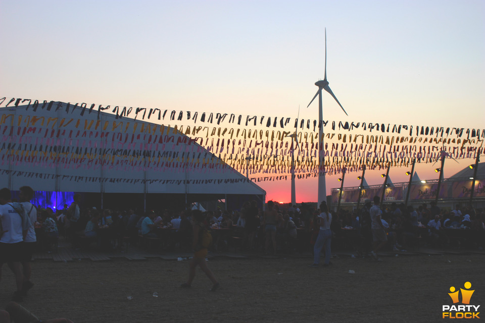 foto Dour Festival, 14 juli 2018, Festivalterrein