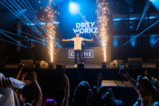 Foto's, Dirty Workz, 23 april 2022, Lotto Arena, Antwerpen
