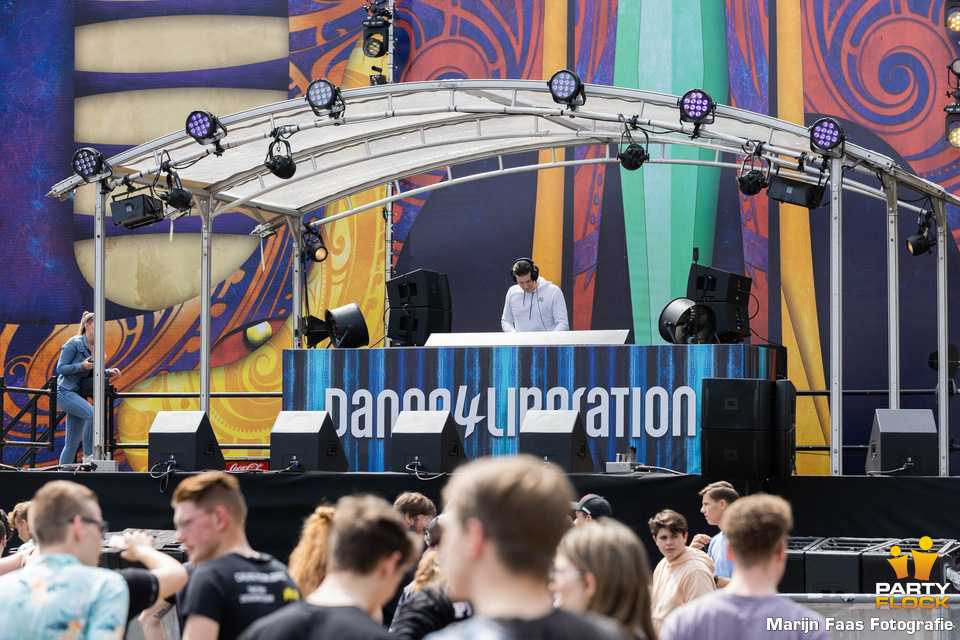 foto Dance4Liberation Festival, 5 mei 2022, Wijthmenerplas, met EMJAY