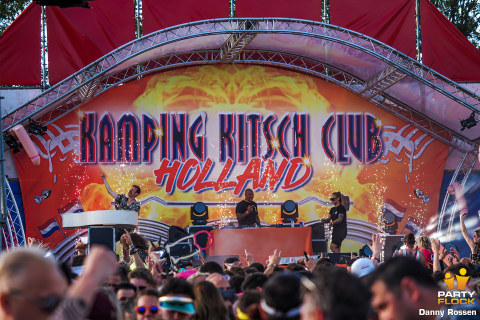 foto Kamping Kitsch Club Holland, 11 juni 2022, Landsard Beach, met Paul Elstak