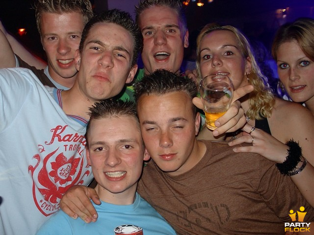 foto 't Gezellige Oldskool Feest, 28 mei 2004, Inhof