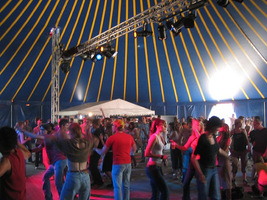 foto Free Your Mind Festival, 29 mei 2004, Stadsblokken, Arnhem #98776