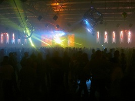 foto Hellraiser, 29 mei 2004, Prins Bernhardhoeve Hallen, Zuidlaren #99437