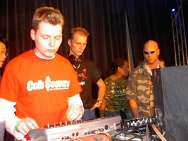 foto Hellraiser, 29 mei 2004, Prins Bernhardhoeve Hallen, Zuidlaren #99458