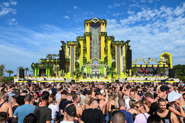 Decibel Outdoor foto